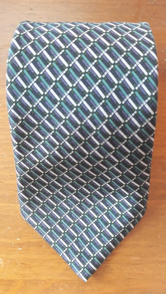 Rochas Paris tie, Exclusive 100% silk, Made in France